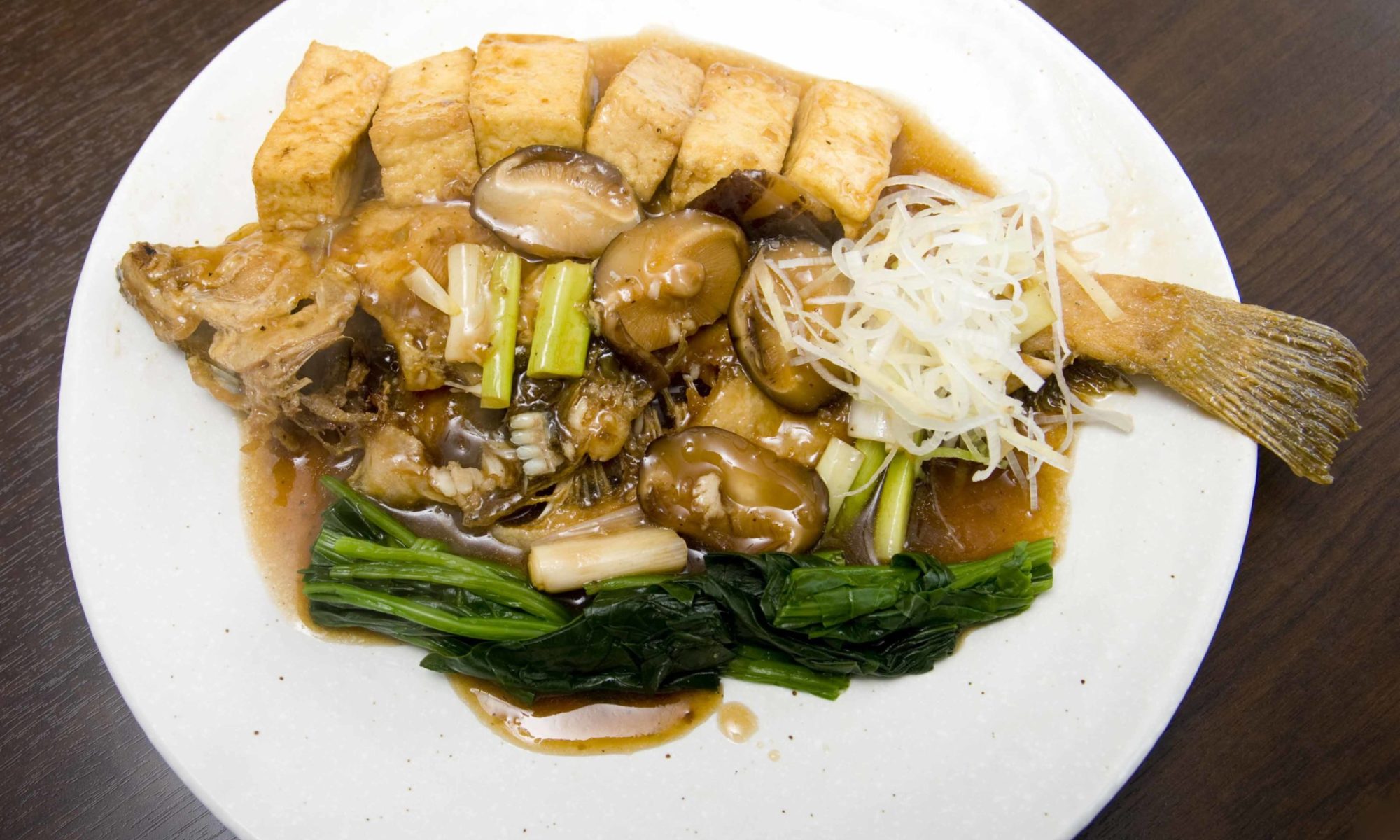 本格的香港料理と火鍋担々麺の店 クーロン